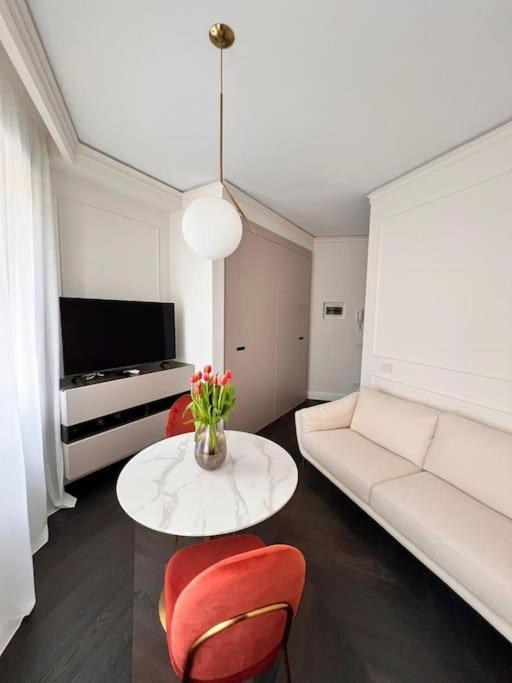 Elegante Appartamento In Zona Tortona-Solari Мілан Екстер'єр фото